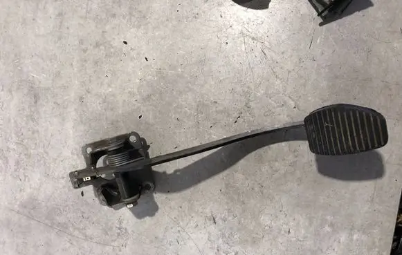 Microcar M.GO Brake pedal 