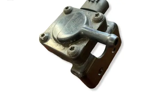 Nissan X-Trail T30 Exhaust pressure sensor 1865A086