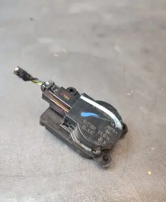 Ford Transit Custom Air flap motor/actuator AV6N19E616AA