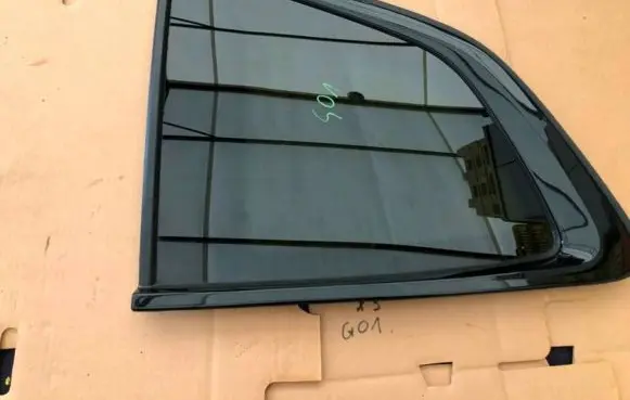 BMW X3 G01 Side middle window/glass 