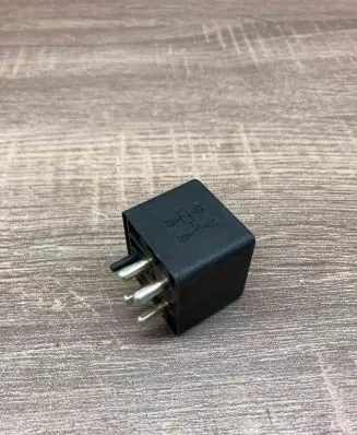 Mercedes-Benz C W202 Other relay 0332002197