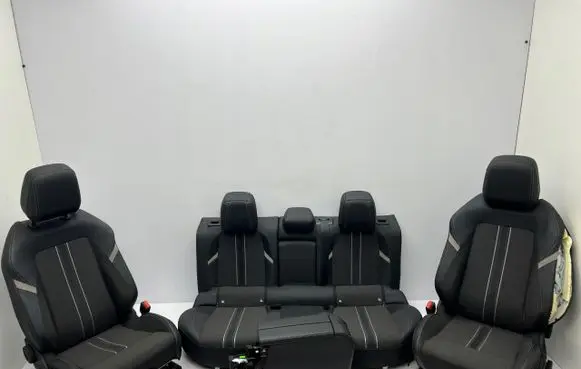 Opel Astra L Seat set 