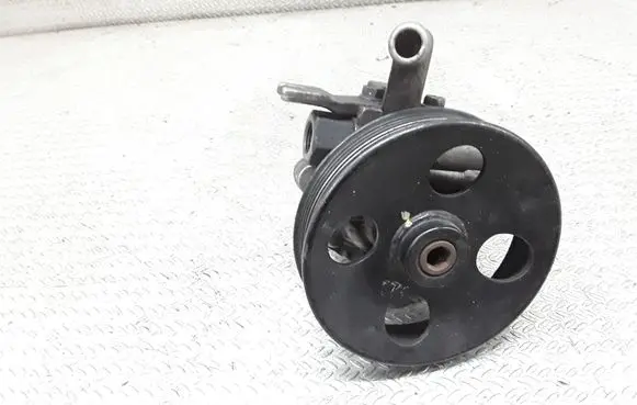Hyundai Tucson LM Power steering pump 571002E200