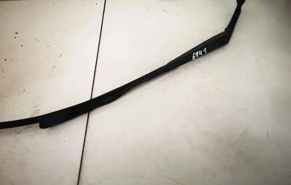 Nissan Qashqai Front wiper blade arm 80017927a