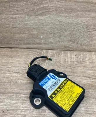 Toyota Prius (XW30) ESP acceleration yaw rate sensor 8918348030 1745005920 WithPlug