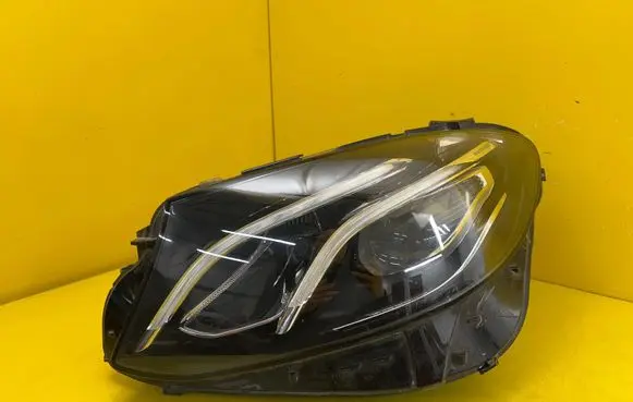 Mercedes-Benz E W213 Headlight/headlamp A2139067706