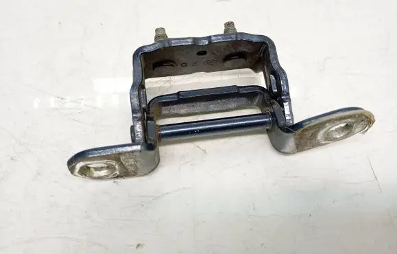 Nissan Juke I F15 Tailgate/trunk/boot hinge