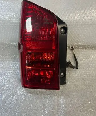Nissan Pathfinder R51 Rear/tail lights 220-16550