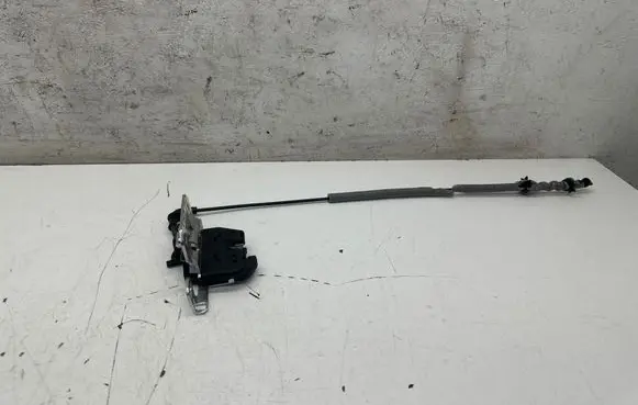 Mercedes-Benz CLS C218 AMG Seat back rest lock catch