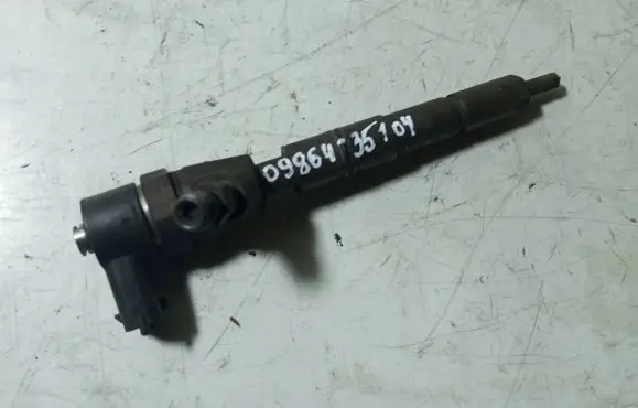 Opel Zafira B Fuel injector 0986435104