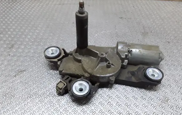 Ford Focus Rear window wiper motor 0390201875