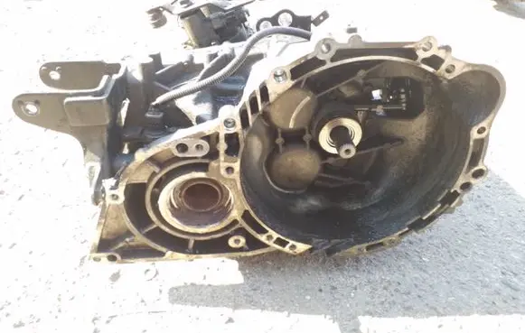 Manual 6 speed gearbox