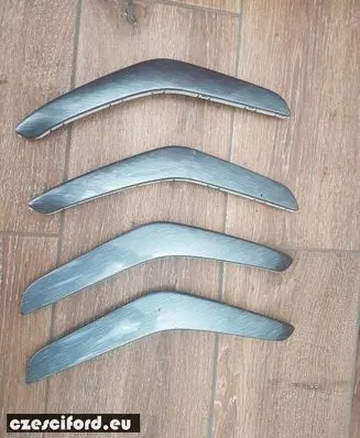 Ford Focus C-MAX Tie down hook / loop 