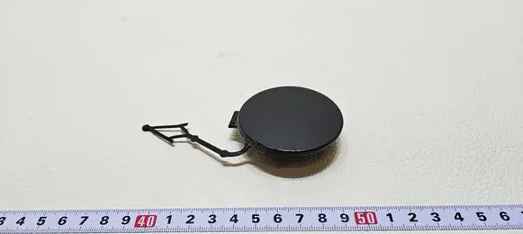Volkswagen Golf VIII Front tow hook cap/cover 5H0807241