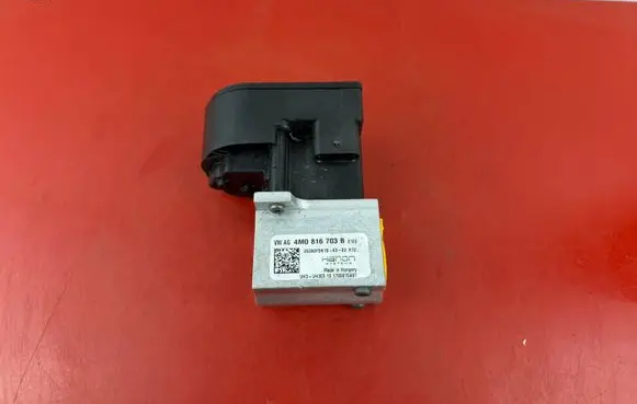 Volkswagen Golf VII Air conditioning (A/C) expansion valve 4M0816703B