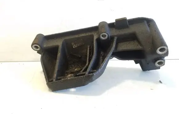 Iveco Daily 5th gen Engine mounting bracket