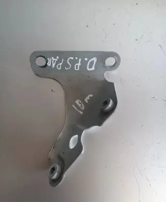 Audi Q7 4L Fender mounting bracket 4L0821136