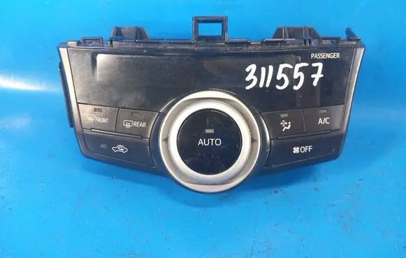 Toyota Prius+ (ZVW40) Air conditioning/heating control unit 5590047050