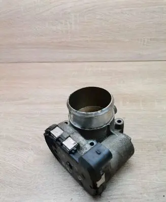 Volkswagen PASSAT B5 Throttle valve 06b133062m