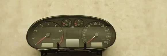 Audi A3 S3 8L Speedometer (instrument cluster) 8L0920900L
