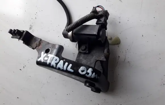 Nissan X-Trail T30 Vacuum valve 