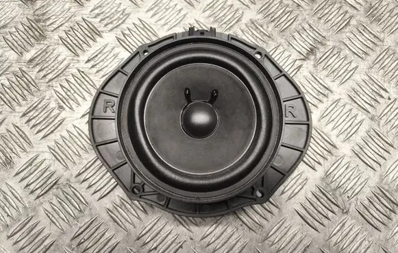 Mazda 6 Rear door speaker 305014001 BBM266960 000542