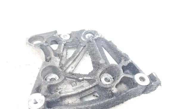 Chevrolet Orlando A/C compressor mount bracket 96868422