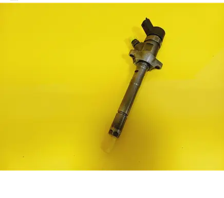 Fuel injector