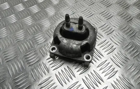 Mercedes-Benz ML W166 Engine mount bracket A1662401016 VD11366