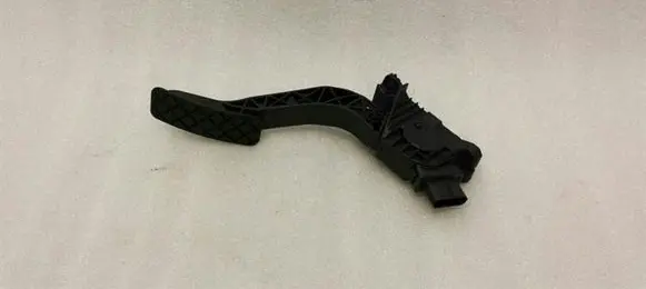 Audi TT TTS RS Mk3 8S Accelerator throttle pedal 5Q2723503D