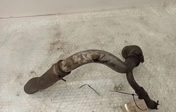 Mercedes-Benz 250 280 C CE W114 Engine coolant pipe/hose
