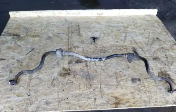 Toyota Avensis T250 Front anti-roll bar/sway bar
