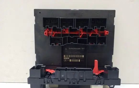 Audi A3 S3 8P Comfort/convenience module 8P0907279