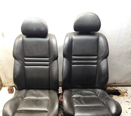 Seat set