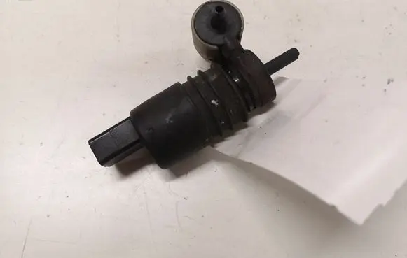 Volkswagen Touran I Windscreen/windshield washer pump 1K6955651