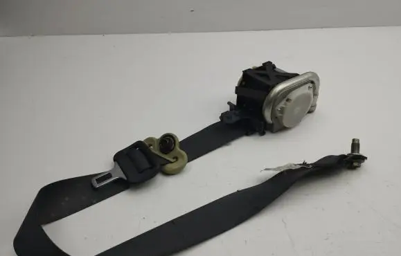 Infiniti FX Front seatbelt