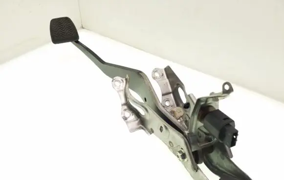 Clutch pedal