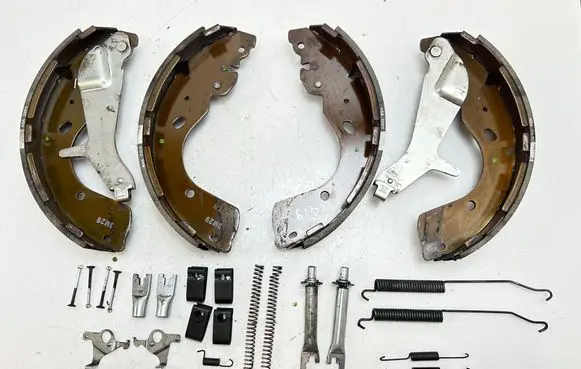 Nissan Navara D40 Brake pads (rear) N250A