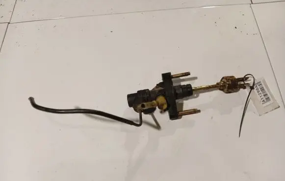 Toyota Corolla Verso AR10 Clutch master cylinder 