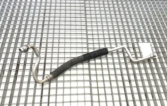 Air conditioning (A/C) pipe/hose