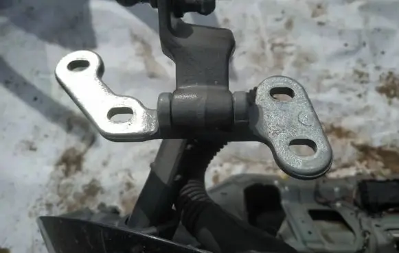 Mercedes-Benz R W251 Tailgate/trunk/boot hinge