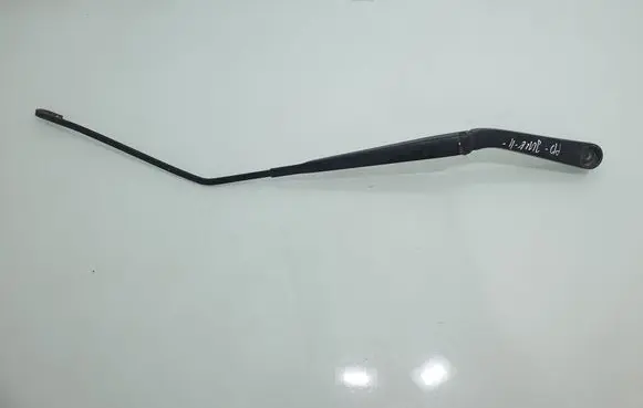 Nissan Juke I F15 Front wiper blade arm W000014867