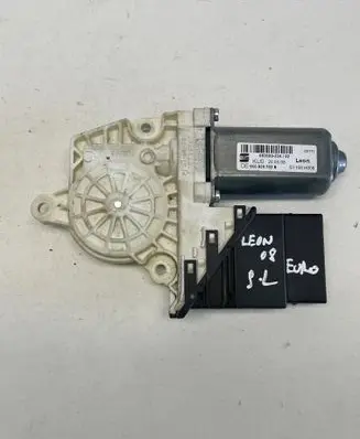 Seat Leon (1P) Rear door window regulator motor 983599334 1K0959703N S1108H006
