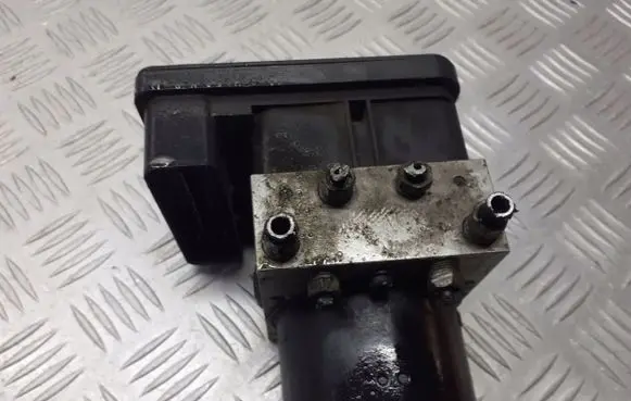 Ford Focus ABS Pump 3M51-2C405-HB