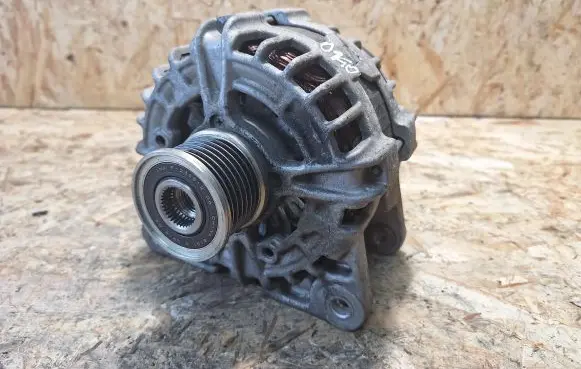 Nissan X-Trail T32 Generator/alternator 231004BE0A