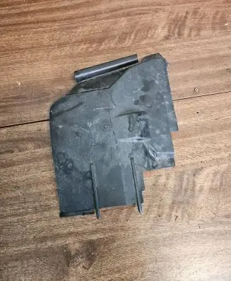 BMW 5 E34 Other engine bay part