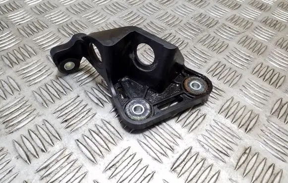 Skoda Yeti (5L) Gear shift cable bracket 5Q0711789A