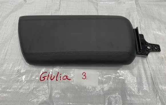 Alfa Romeo Giulia Armrest