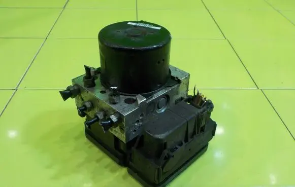 Ford Grand C-MAX ABS Pump 10021207204