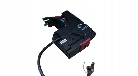 Mercedes-Benz C W204 Positive cable (battery) A2075401550